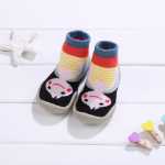 아기 실내화의 그림