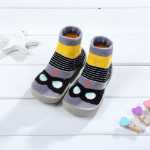 아기 실내화의 그림