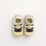 아기 유아 신발의 그림