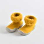 아기 실내화의 그림