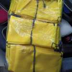 선글라스, 안경, 휴대 전화, 가방의 그림