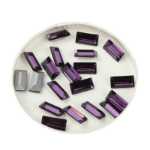 인공보석 악세사리의 그림