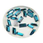 인공보석 악세사리의 그림