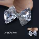 신발 버클 / 휴대폰 케이스 / 쥬얼리 액세서리의 그림