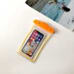 휴대 전화 가방 봉인 / 투명 해변 수영 전화 방수 / 케이스 발광 휴대 전화의 그림