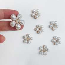 운동화 장식 / 휴대 전화 케이스 장식의 그림