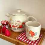 도자기 주전자의 그림