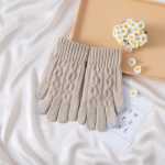 남성용 리버스 터치 스크린 장갑의 그림