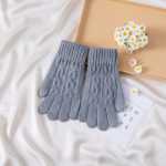 남성용 리버스 터치 스크린 장갑의 그림