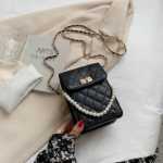 가방 체인 가방 숄더백의 그림