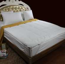 호텔 비앤비 침구 보호 패드의 그림