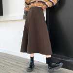 하프 바디 스커트  하이 웨이스트 롱 섹션 스커트의 그림