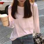 루즈 코튼 긴팔 티셔츠의 그림