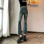 양모 니트 스웨터의 그림